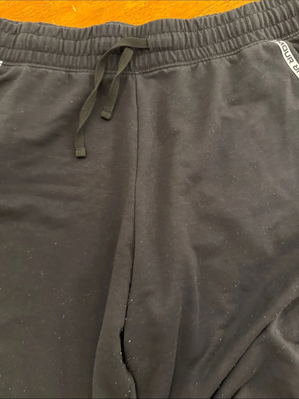 Under Armour Black Men Jogger Pants with Side Logo Tape Large